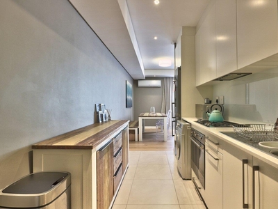 Apartment / Flat For Sale in Sea Point, Cape Town