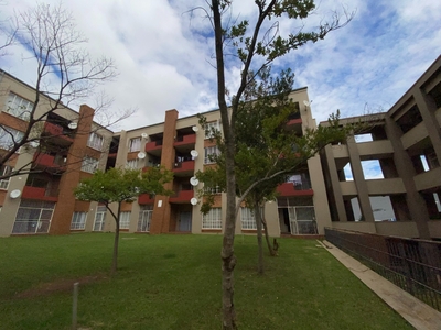 Apartment / Flat For Sale in Waterkloof Glen, Pretoria