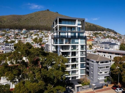 Apartment For Sale In Green Point, Cape Town