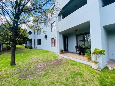 Apartment For Sale In Parow North, Parow