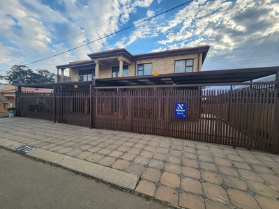 House For Sale in Alveda, Johannesburg