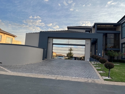 House For Sale in Blue Valley Golf Estate, Centurion