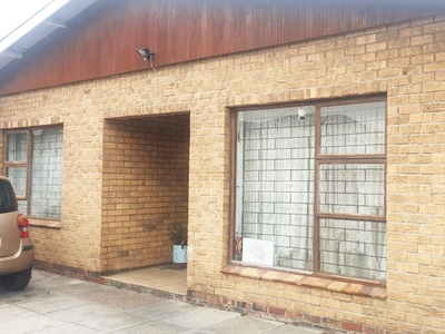 House For Sale in Brooklyn, Milnerton