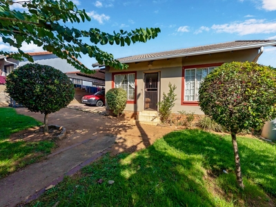 House For Sale in Cosmo City, Roodepoort