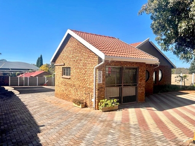 House For Sale in Erasmuskloof, Pretoria