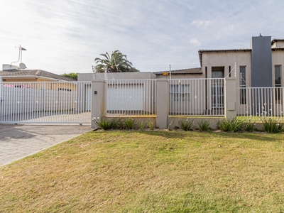 House For Sale in Flamingo Vlei, Blouberg