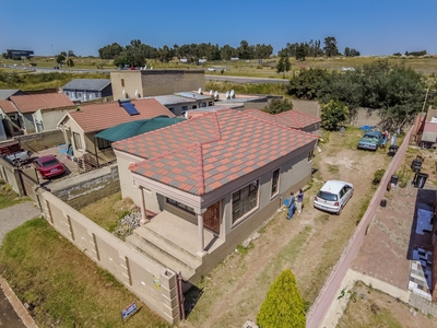 House For Sale in Klipfontein View, Midrand
