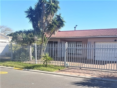 House For Sale in Parklands, Blouberg