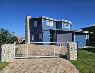House For Sale in Pearly Beach, Gansbaai