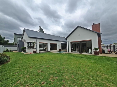 House For Sale in Silver Lakes, Pretoria