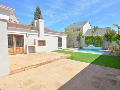 House For Sale in West Beach, Blouberg