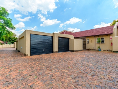 House For Sale in Wychwood, Germiston