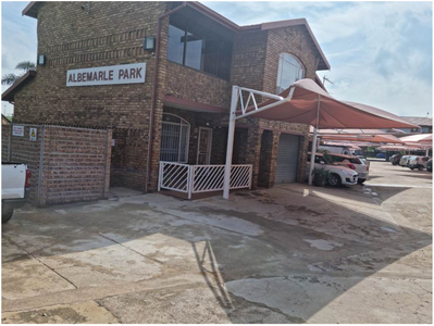 Townhouse For Sale in Albemarle Ext 1, Germiston