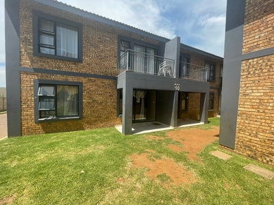 Townhouse For Sale in Albemarle Ext 1, Germiston