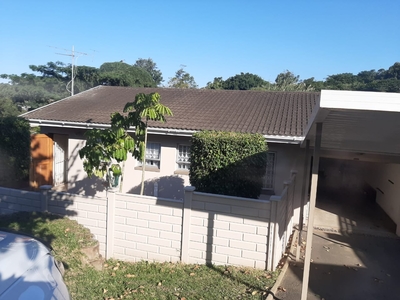 Townhouse For Sale in Amanzimtoti, Amanzimtoti