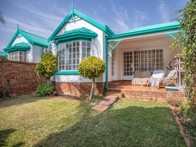 Townhouse For Sale in Faerie Glen, Pretoria