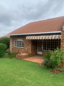Townhouse For Sale in Fairland, Randburg