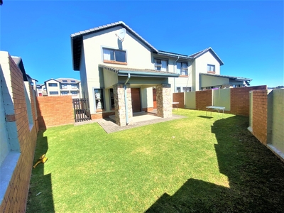Townhouse For Sale in Kyalami, Midrand