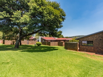 Townhouse For Sale in Montgomery Park, Johannesburg