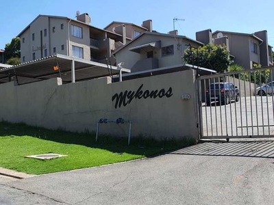 Townhouse For Sale In Mulbarton, Johannesburg