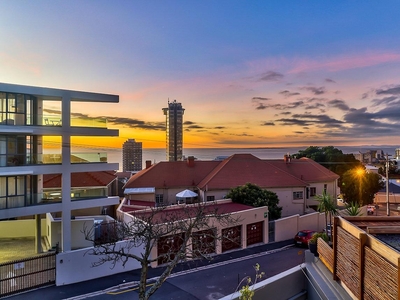Townhouse For Sale in Sea Point, Cape Town