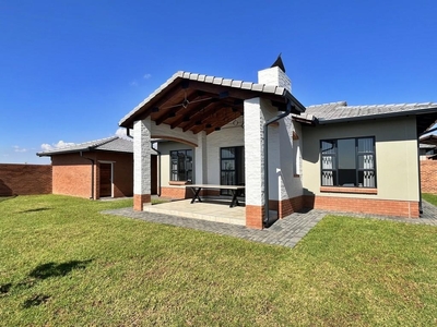 Townhouse For Sale in Six Fountains Residential Estate, Pretoria