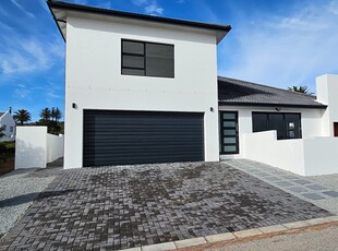 Brand New 3 bedroom home For Sale in Shelley Point