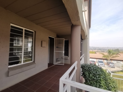 2 Bedroom Apartment To Let in Roodekrans