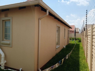 3 Bedroom House for Sale in Savanna City