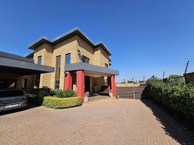4 Bedroom House To Let in Secunda