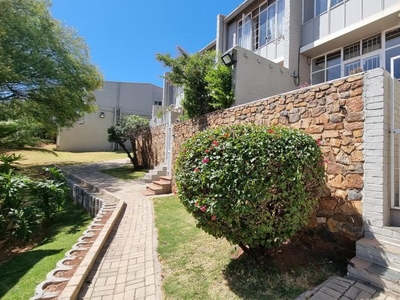 2 Bedroom duplex townhouse - sectional to rent in Florida Hills, Roodepoort