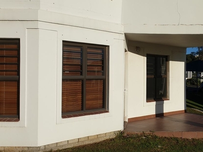 3 Bedroom Apartment Block To Let in Paradyskloof