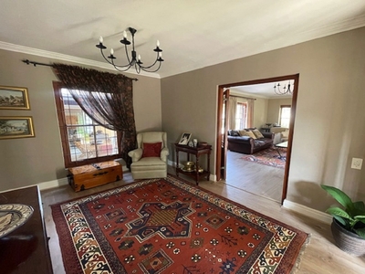 3 bedroom house to rent in Constantia (Cape Town)