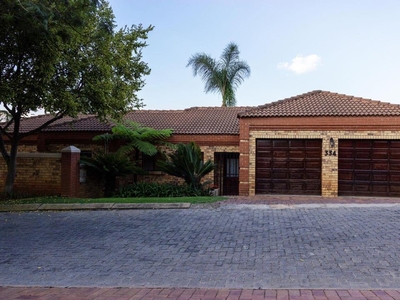3 Bedroom House to Rent in Lonehill