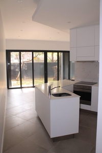 Apartment Rental Monthly in Rosebank