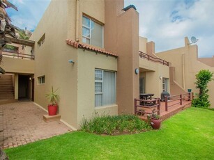 3 Bed Apartment in Constantia Kloof