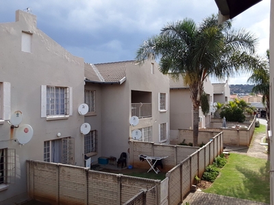 1 Bedroom Flat For Sale in Waterval East