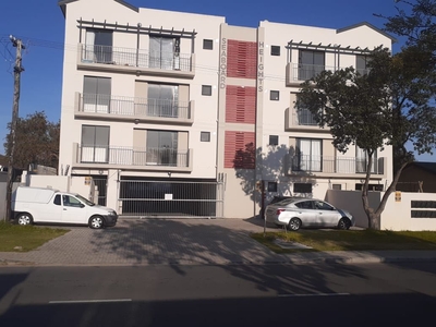 2 Bedroom Flat For Sale in Table View