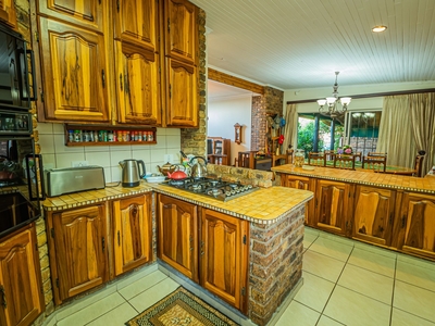 21 bedroom house for sale in Doornkloof AH