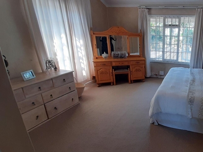 8 bedroom house for sale in Durban North