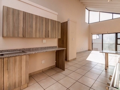 1 Bedroom Apartment in Fourways For Sale