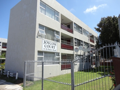 2 Bedroom Apartment For Sale in Southernwood