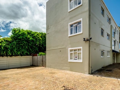 2 Bedroom apartment rented in Wynberg Upper, Cape Town