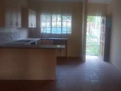 2 Bedroom cottage to rent in Chartwell, Randburg