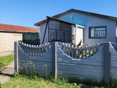 3 Bedroom house for sale in Nooitgedacht, Cape Town