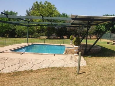 3 Bedroom smallholding for sale in Lindequesdrif, Potchefstroom