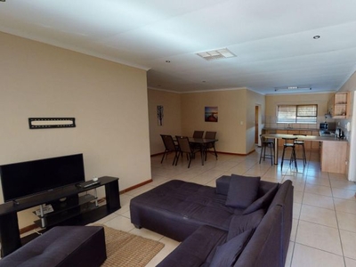 3 Bedroom townhouse - freehold to rent in Keidebees, Upington