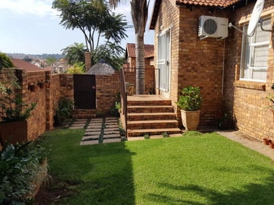 3 Bedroom townhouse - sectional rented in Willowbrook, Roodepoort