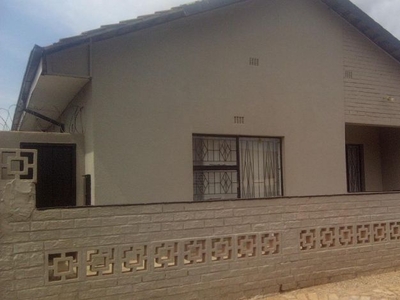 4 Bedroom house for sale in Lenasia Ext 2, Johannesburg
