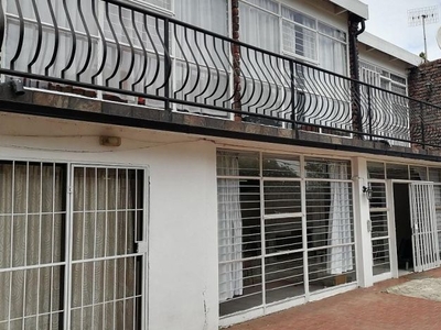 6 Bedroom duplex apartment for sale in Hatfield, Pretoria